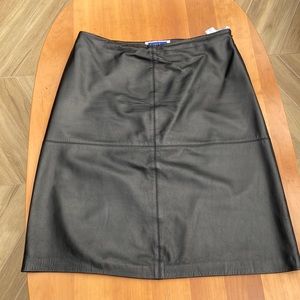 Austin Reed Black Genuine Leather Skirt.  Size 16 UK 14 US